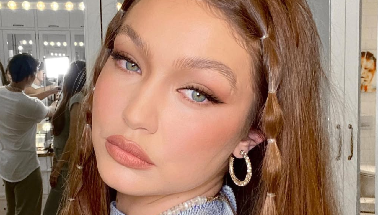 Look 2: Brown Cat Eye-