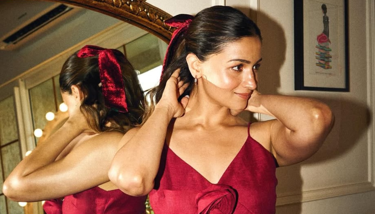 4. Christmas Dinner Makeup-