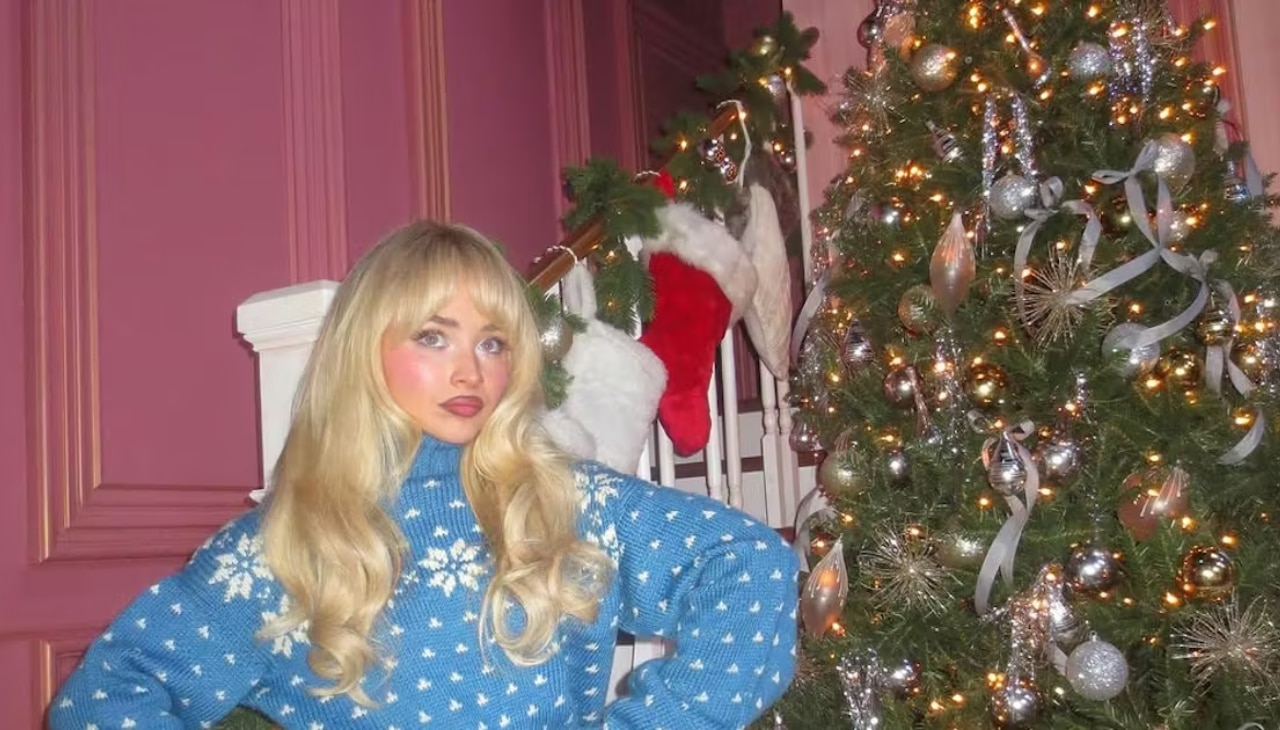 1. Cozy Sweater Looks-