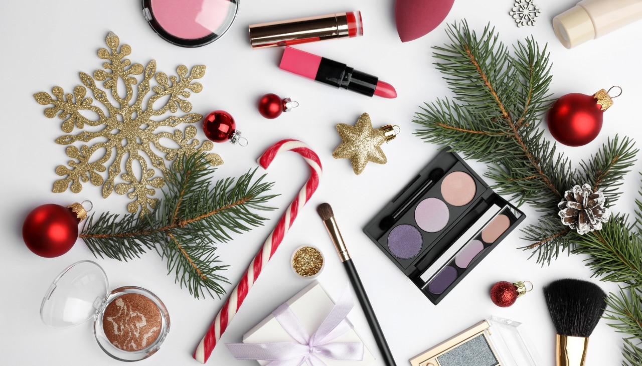 What Makes Christmas Makeup Unique?-