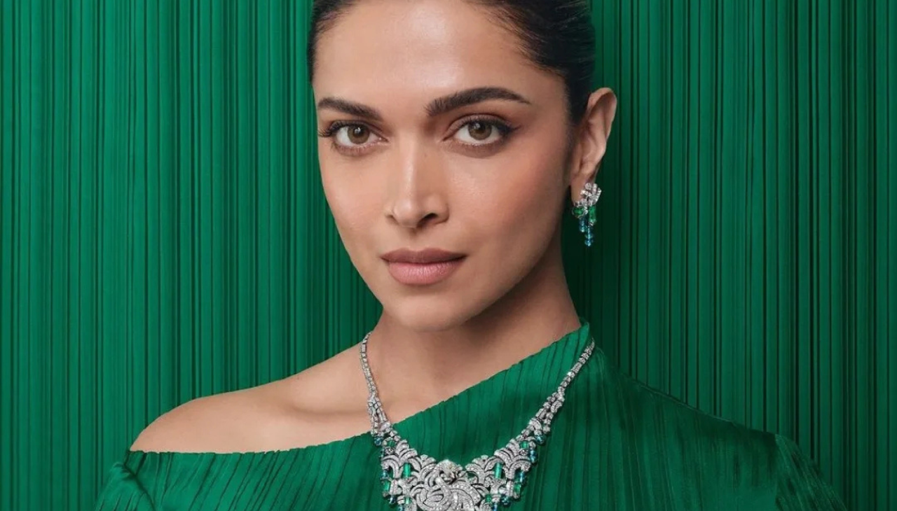Green Outfit-