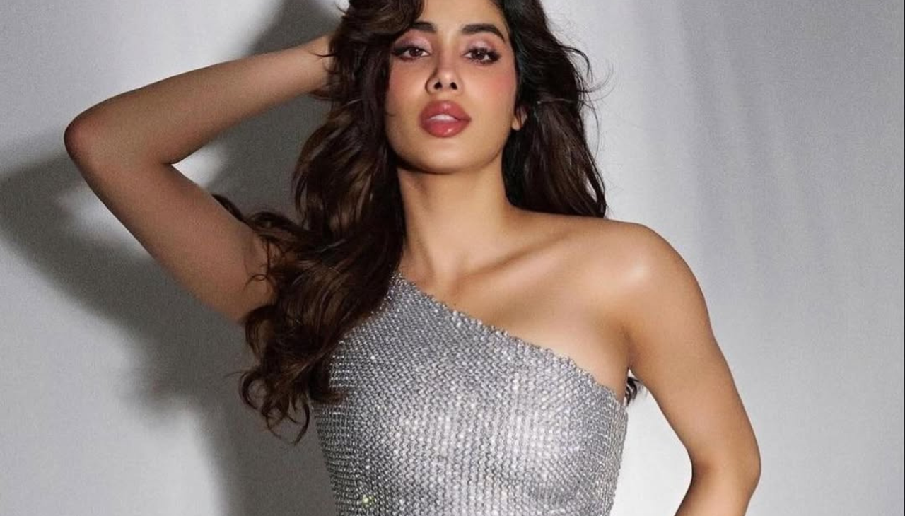 Silver Outfit-