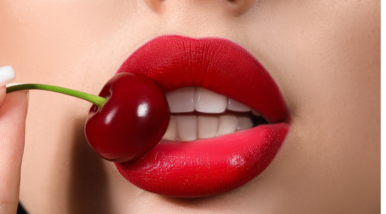 4. Striking Berry Lips-