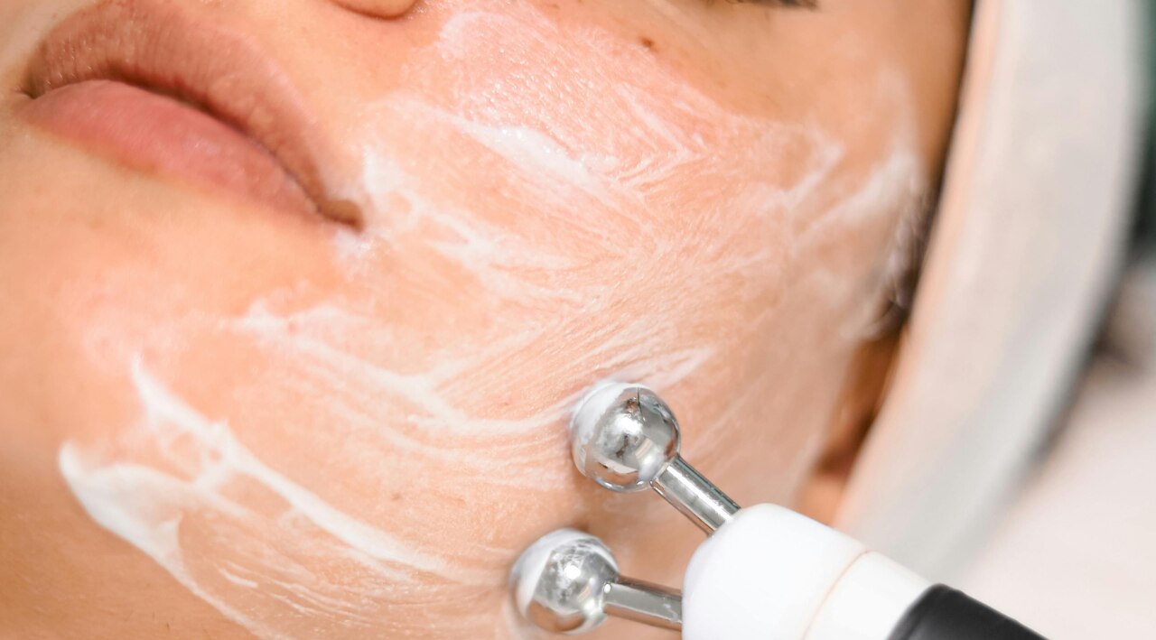 3. Chemical Exfoliation (AHA/BHA)