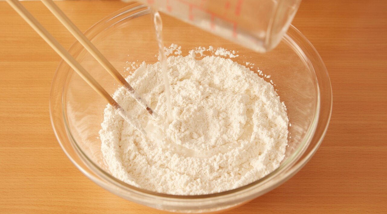 7. Gram Flour Pack