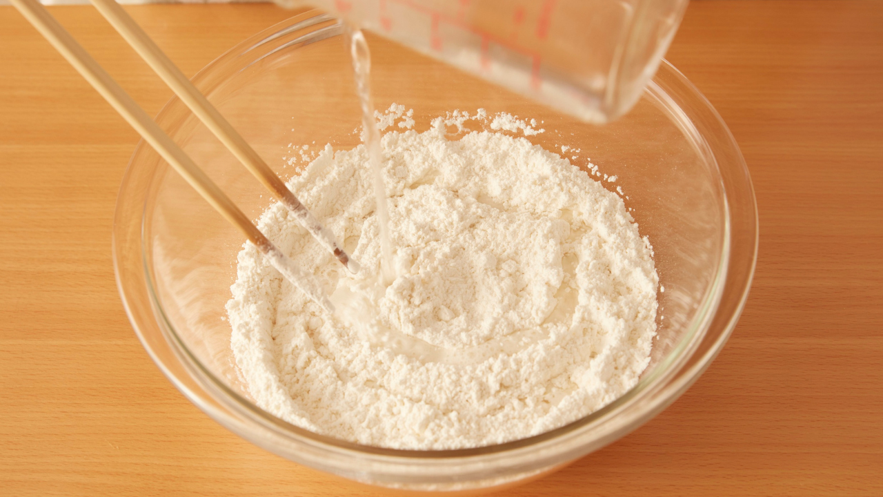7. Gram Flour Pack