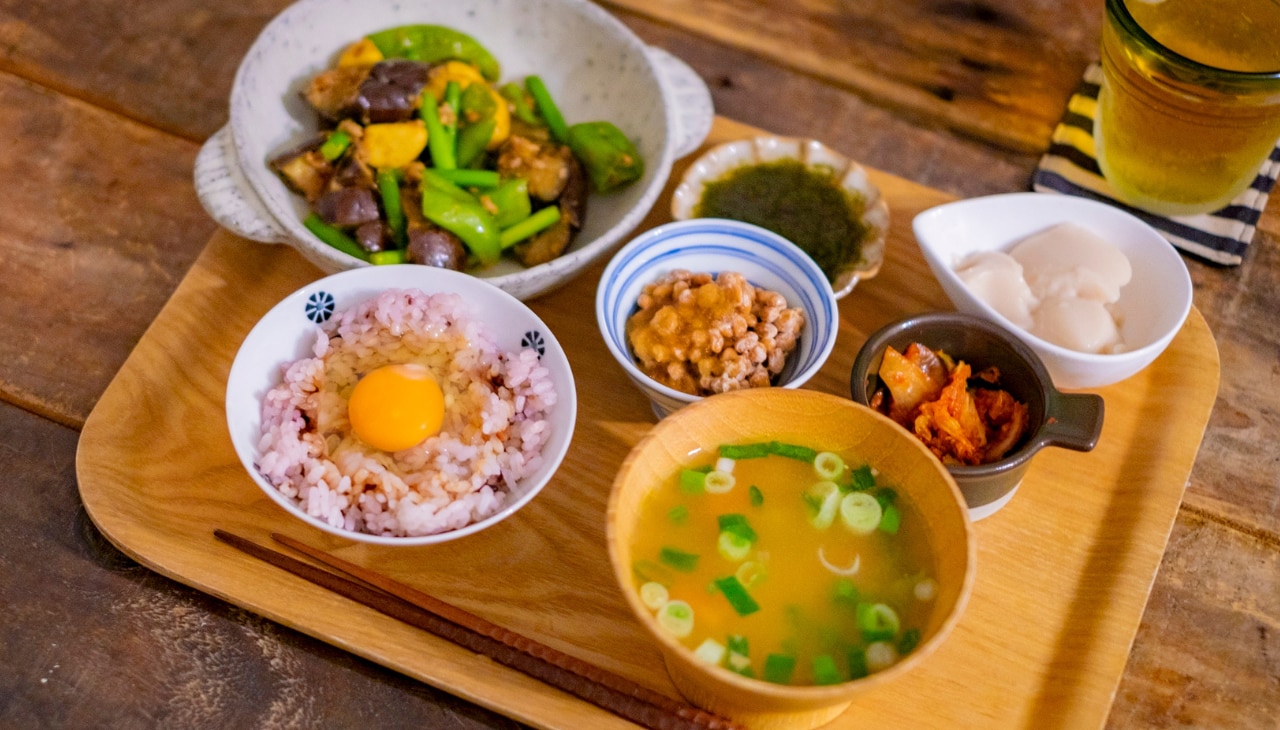 6. Prefer home-cooked meals.