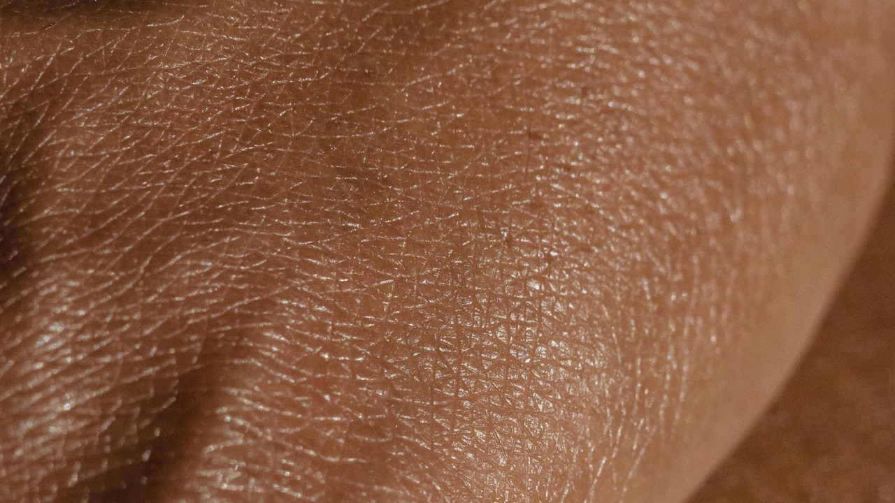 Oil Regulation and Pore Refinement: