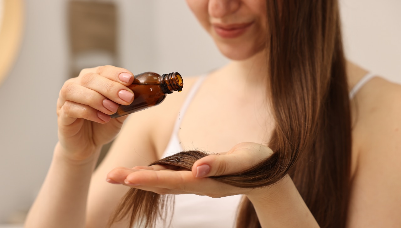 How to Use Tea Tree Oil for Hair Safely