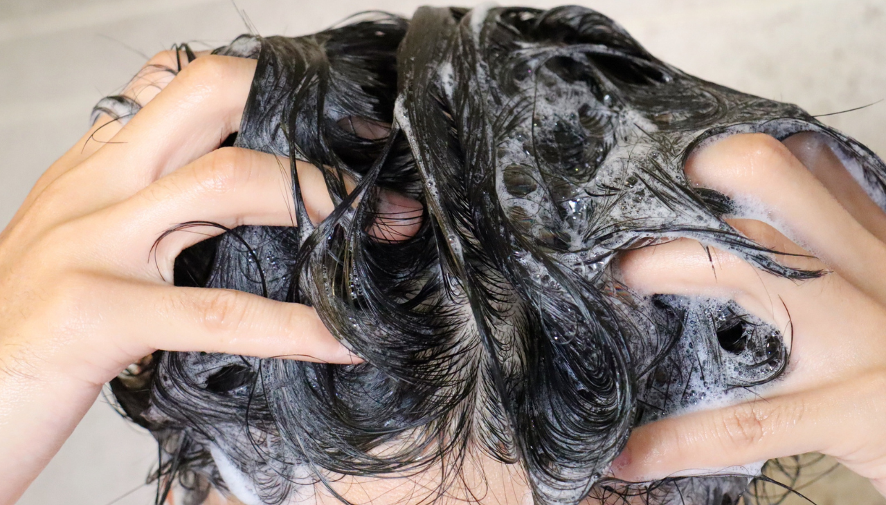 Who Should Use Rosemary Shampoo?-