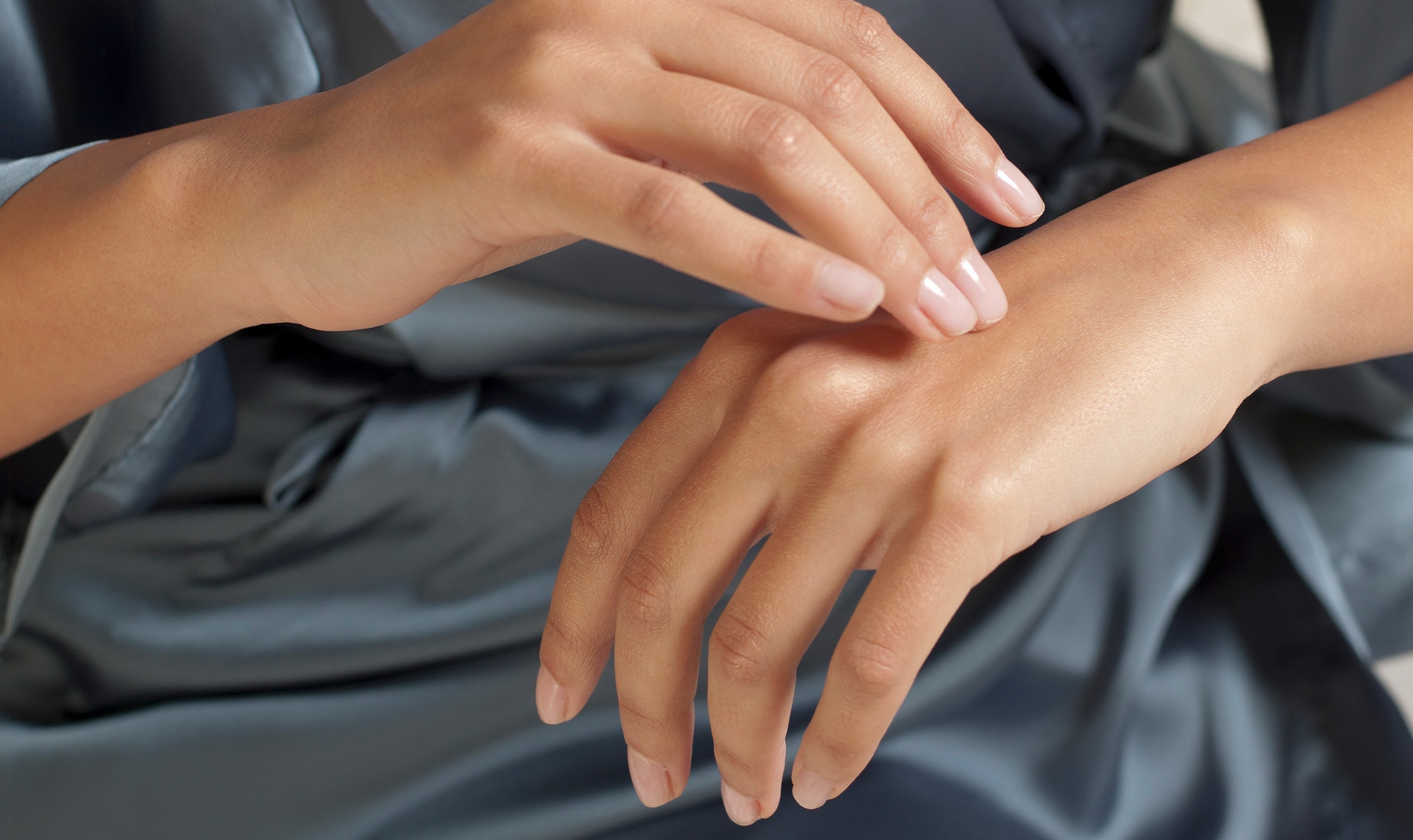 Hands touching eachother