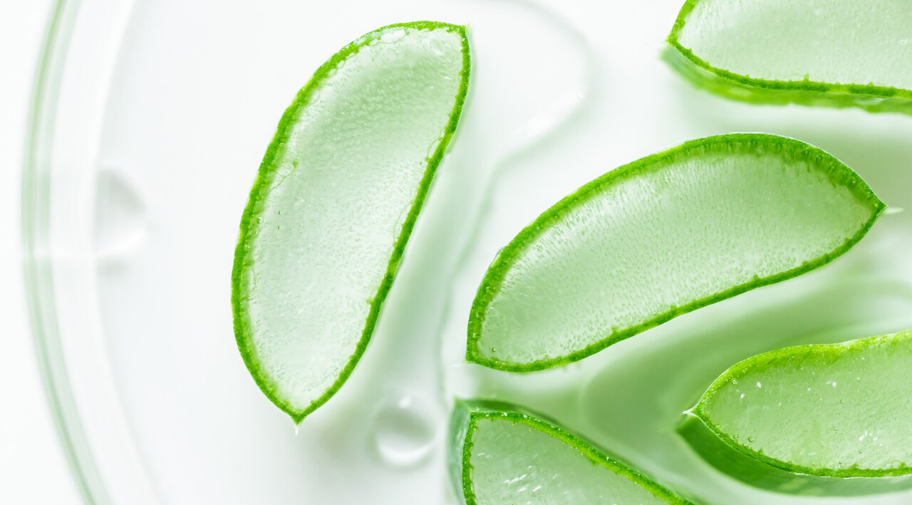 3. The Aloe-Lemon Mask