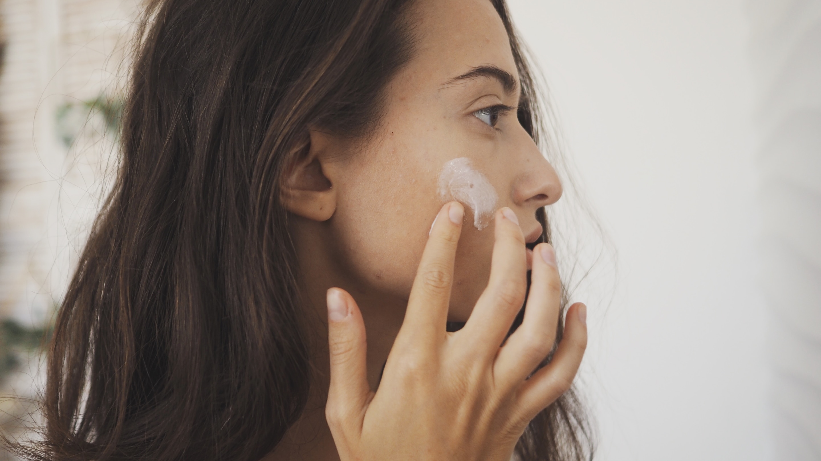 Apply a Thick Barrier Cream Image