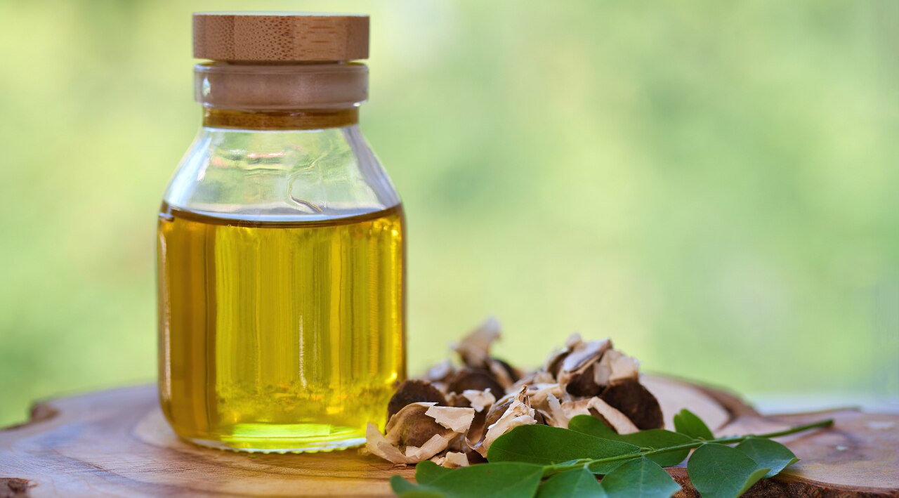 Curry Leaves Hair Oil for Growth (DIY)