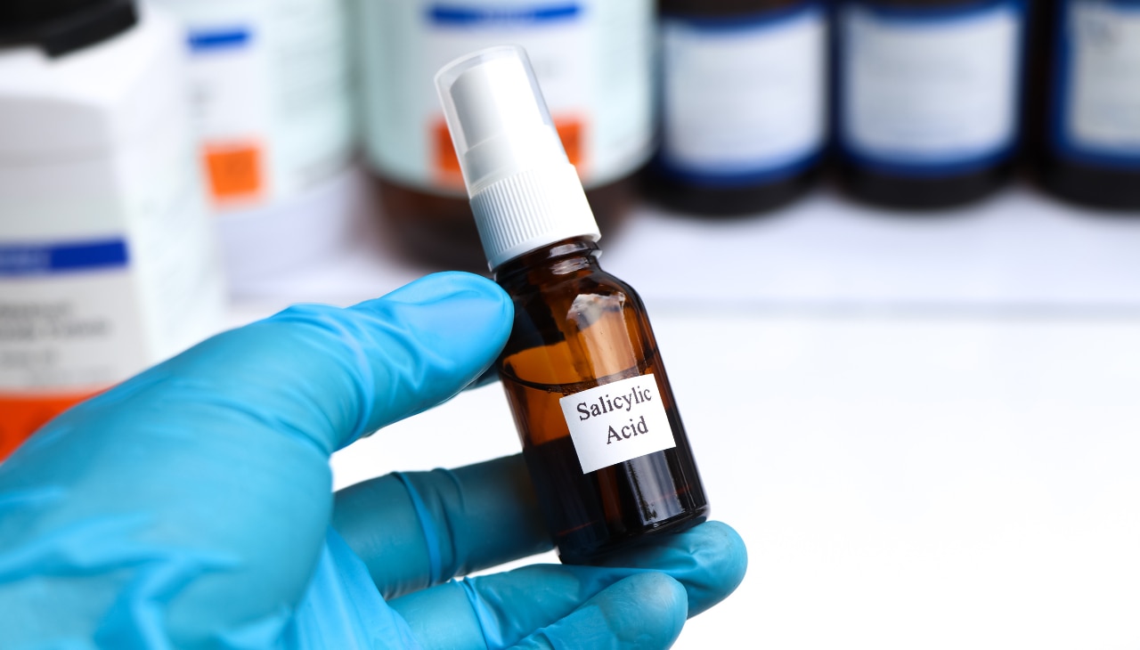 How to Get Rid of Clogged Pores (Derm-Approved Methods)