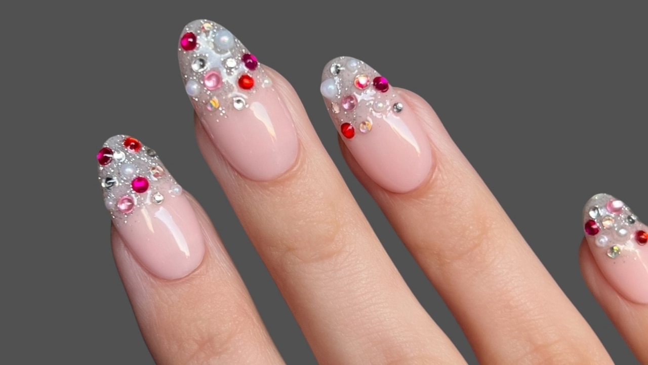 13. Diamanté Encrusted Tips