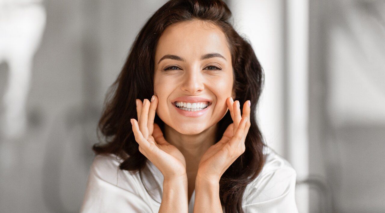 For long or oval faces:
