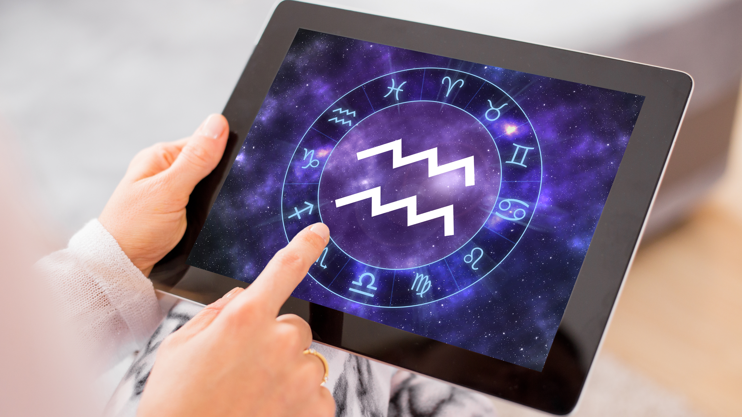 Aquarius Zodiac Sign Characteristics