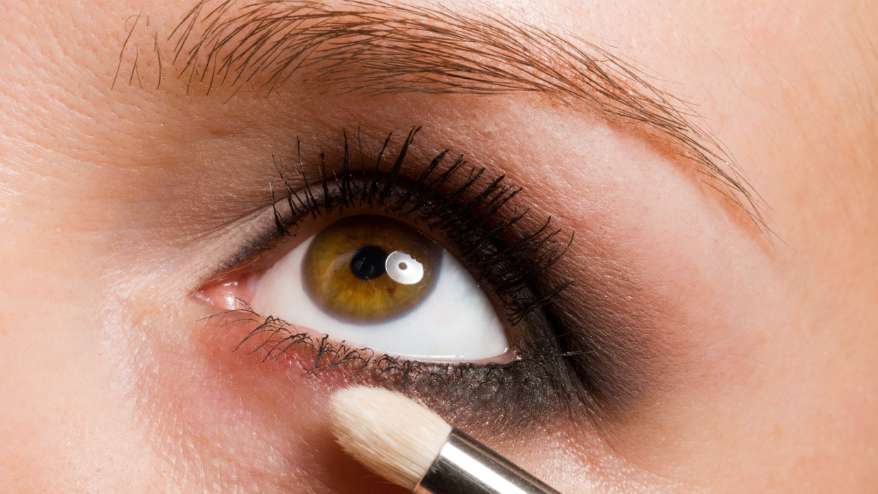 Customizing Doe Eyes Makeup for Different Eye Shapes