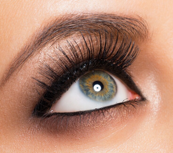 Image of Doe Eyes for Every Occasion: Easy Makeup Looks for Day and Night