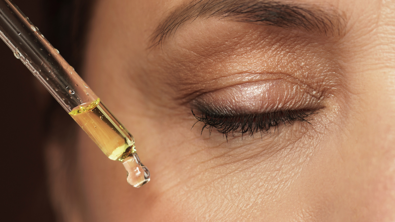 The Role of Under Eye Serums in Reducing Wrinkles and Fine Lines