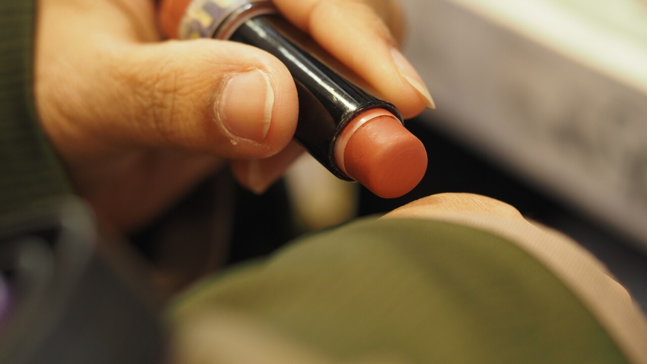 How to Find the Perfect Lipstick Shade
