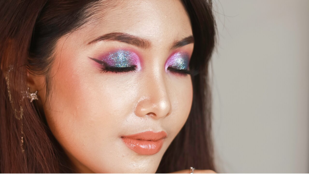 Common Problems with Glitter Eye Makeup