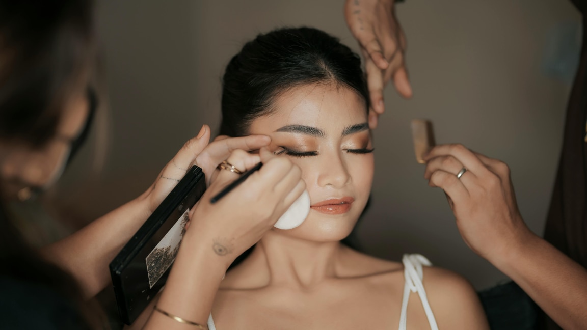 Engagement Makeup Look Suited to Face Shape