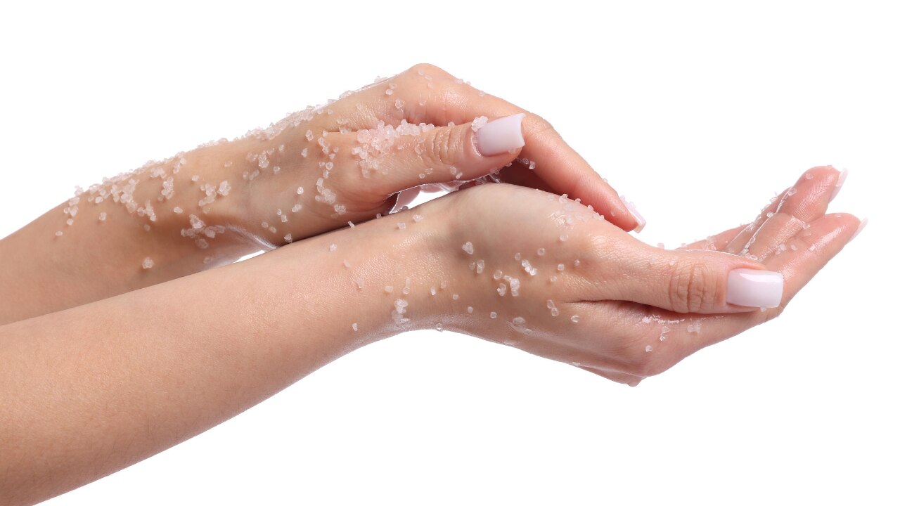 Who Should Avoid or Use Sugar Body Scrub With Caution?