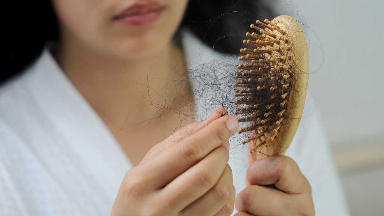 How Does Dandruff Cause Hair Fall?