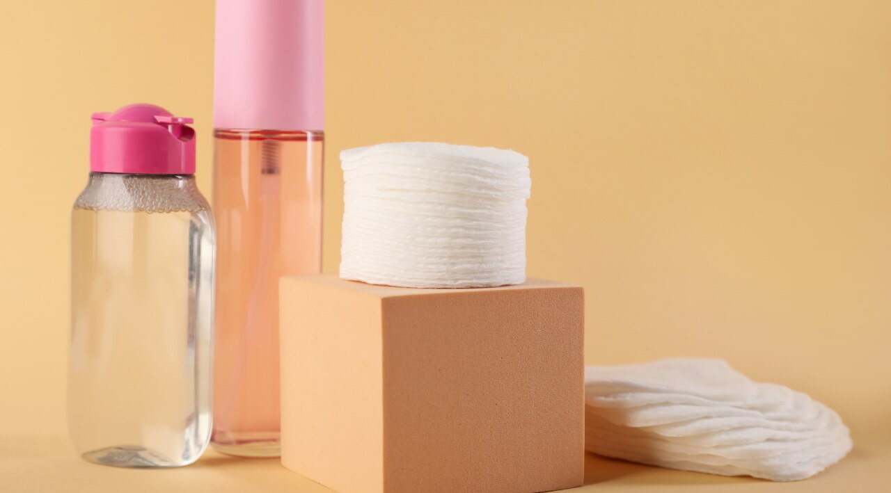 How to Remove Makeup Based on Skin Type