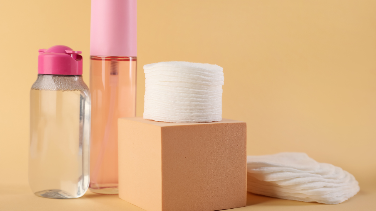How to Remove Makeup Based on Skin Type