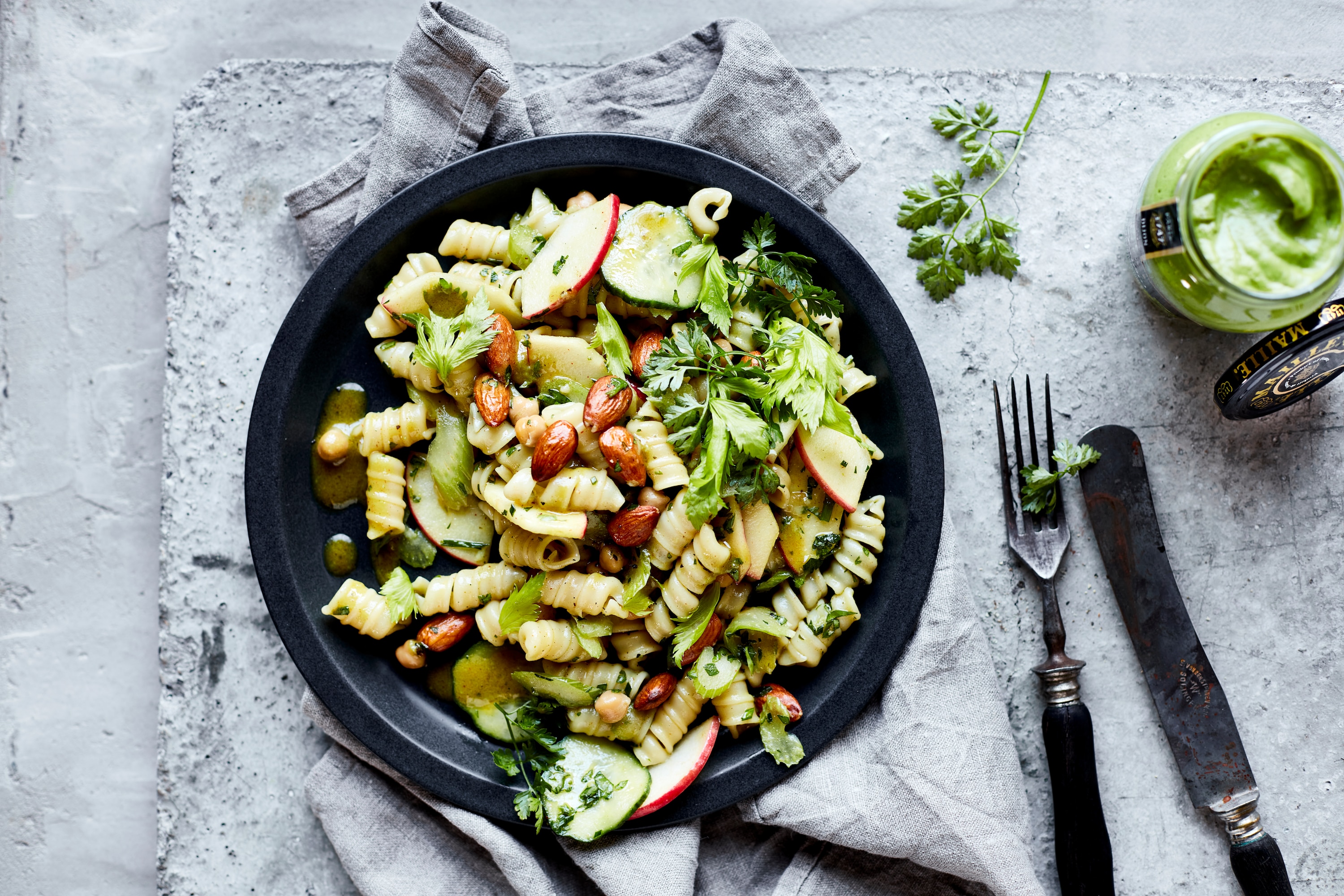 Nudelsalat mit Kräutern 25 Minutes  recipe