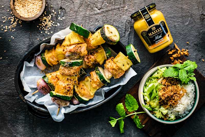 Lachs am Spieß mit Senfmarinade und Ananas 220 Minutes  recipe