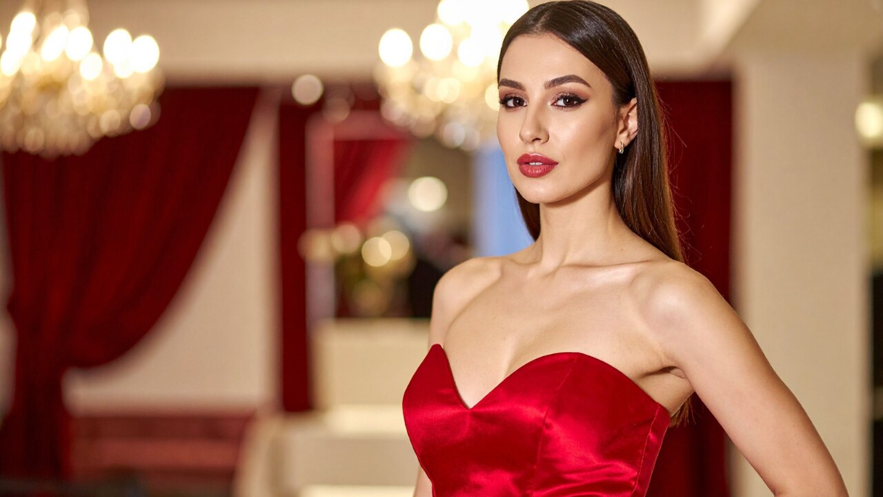 best lipstick for red dress Best Lipstick Shades for a Red Dress on Valentine's Day