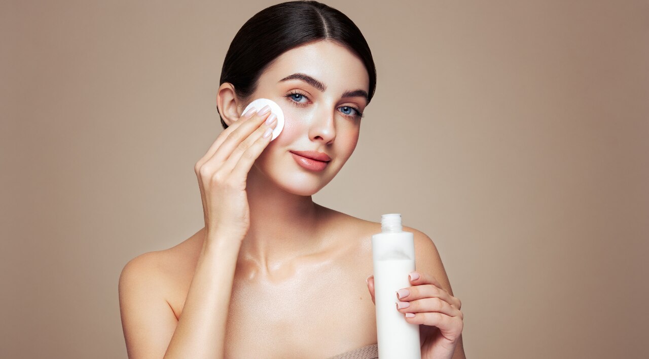 Cleansing milks: