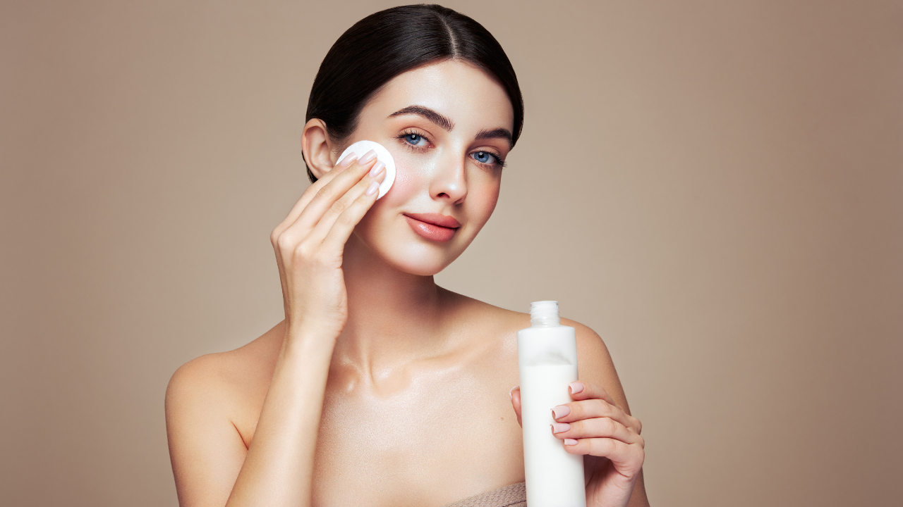 Cleansing milks: