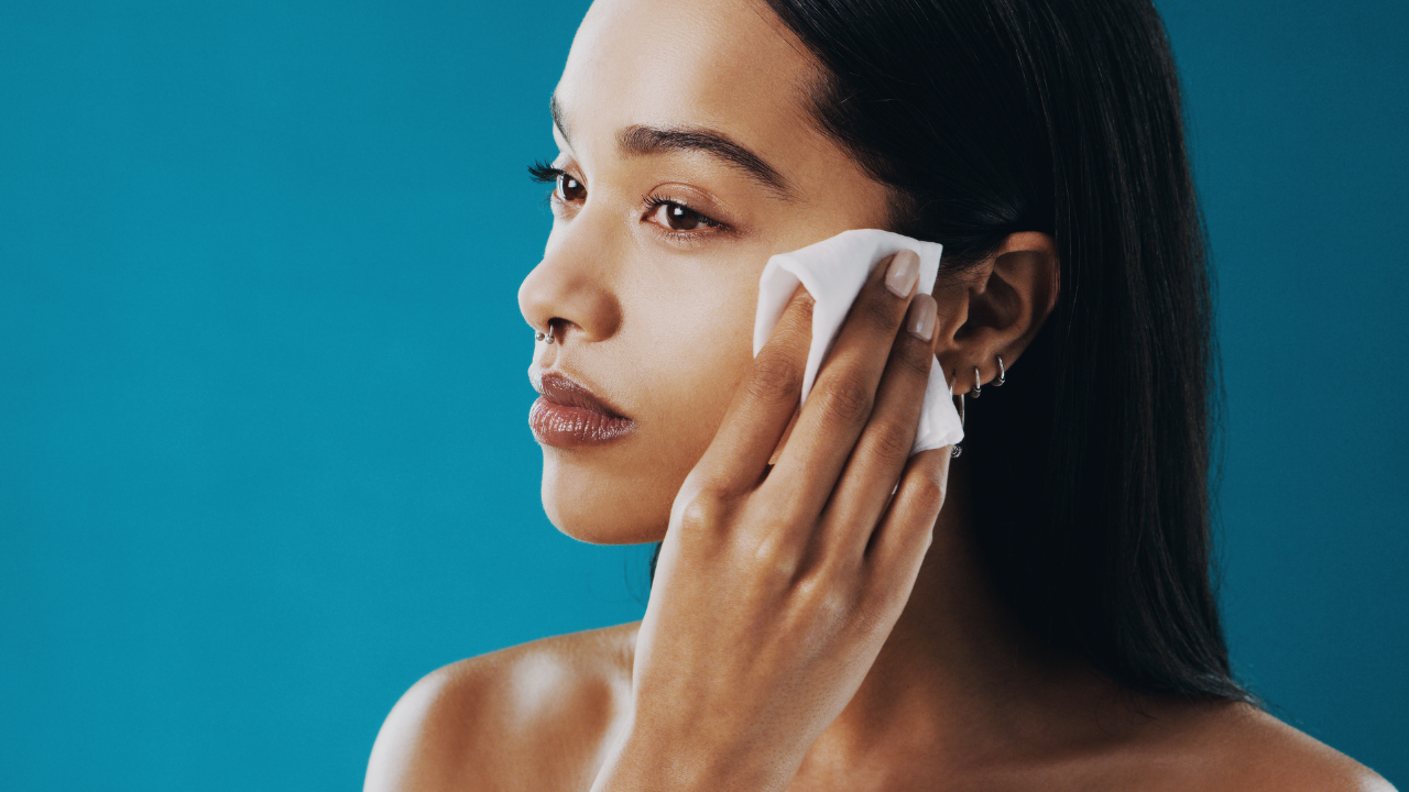 Makeup wipes:
