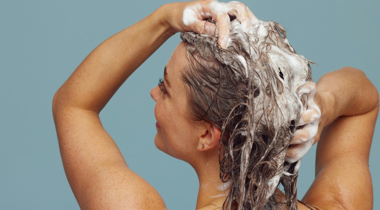 5. Aloe Vera and Honey Mask
