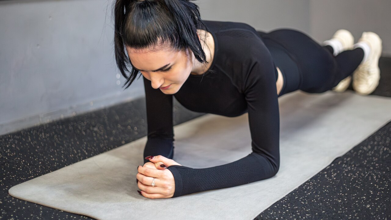 2. Diamond Press-ups