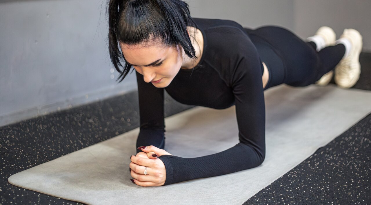 2. Diamond Press-ups
