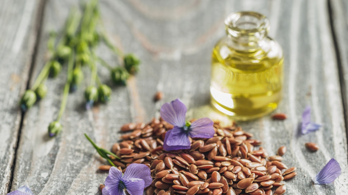 Image of Flaxseed Oil: Benefits, Uses, Nutrition, and How to Use It Safely