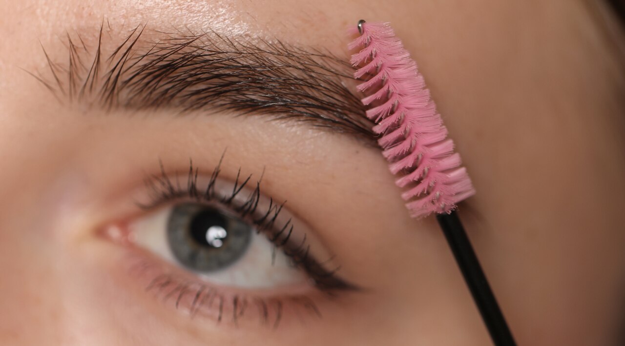 How to Apply Eyebrow Gel Like a Pro