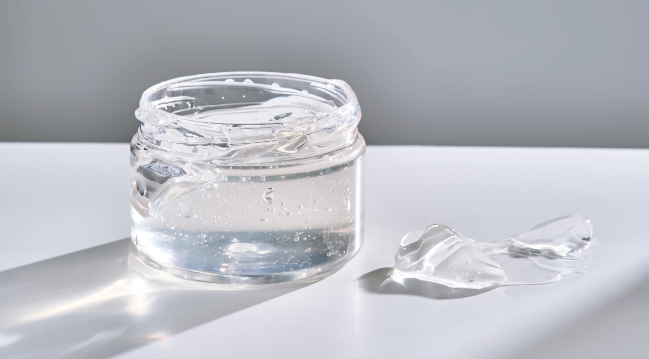 How to Make Eyebrow Gel at Home