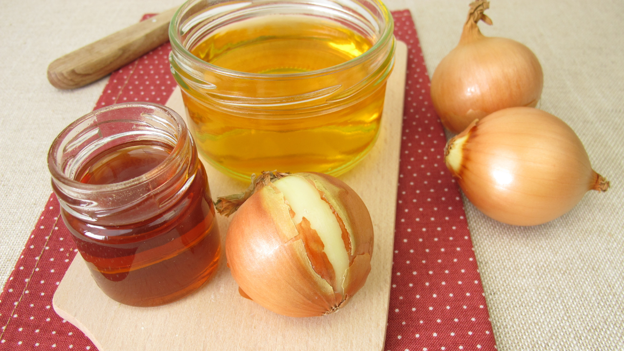 4. Onion Juice + Honey