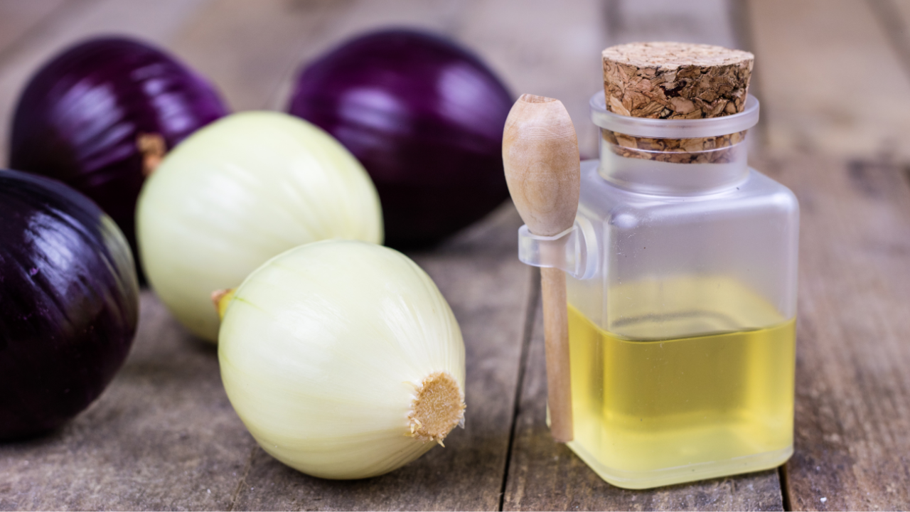 2. Onion Juice + Oil (Coconut or Olive)