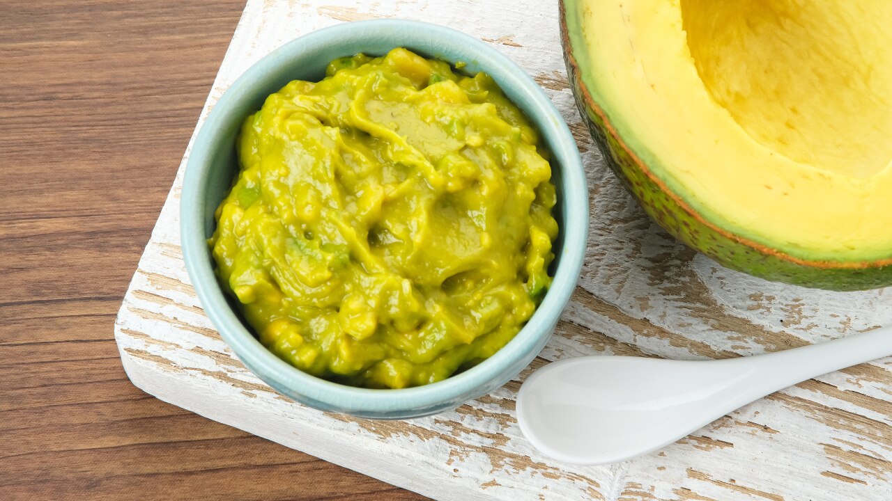 As a Nourishing Face Mask: