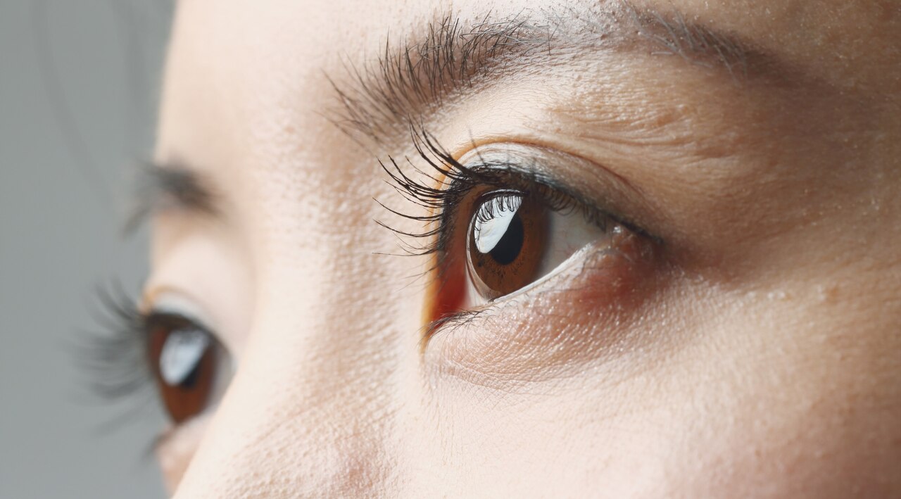 Why Eyelashes Become Thin and Weak