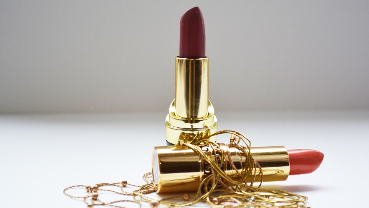 Benefits of Wearing Brown Lipstick
