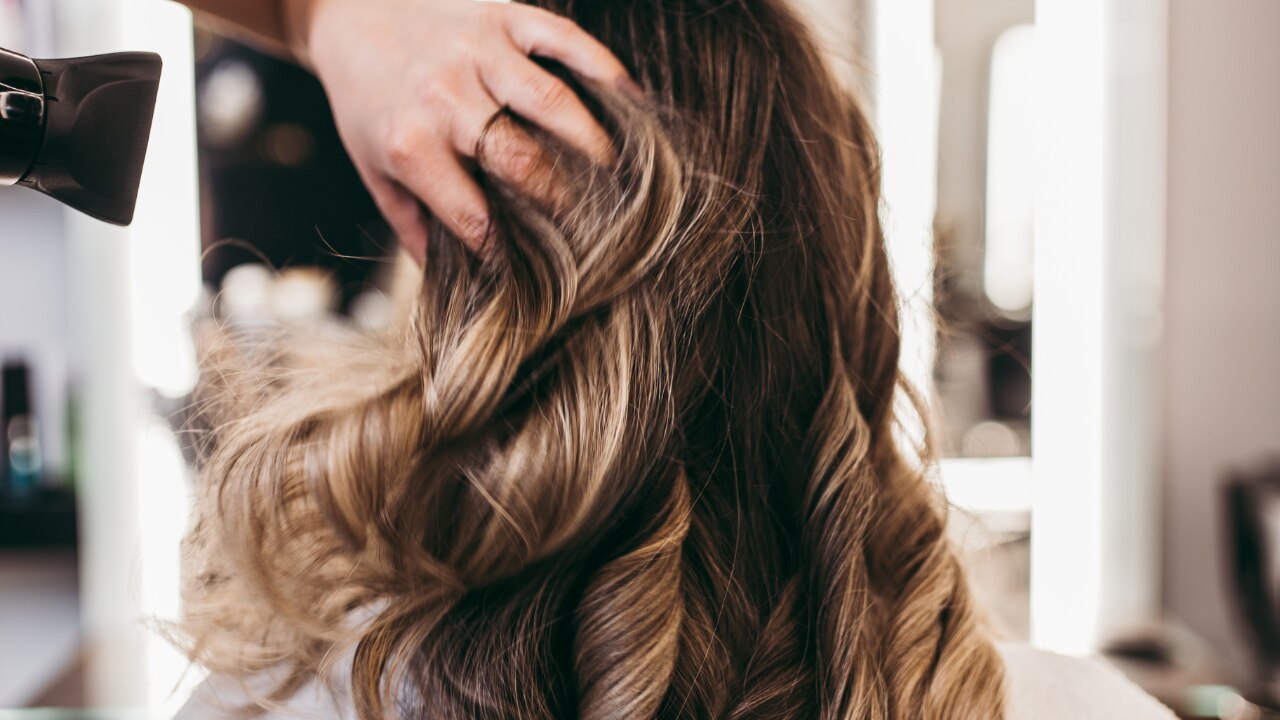 What Is a Feather Cut?